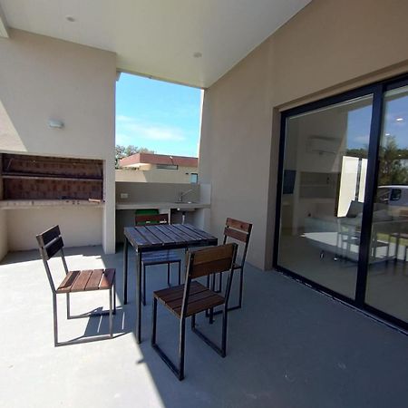 Casas En Barrio Los Teros Con Pileta Compartida - سانتا كلارا ديل مار المظهر الخارجي الصورة